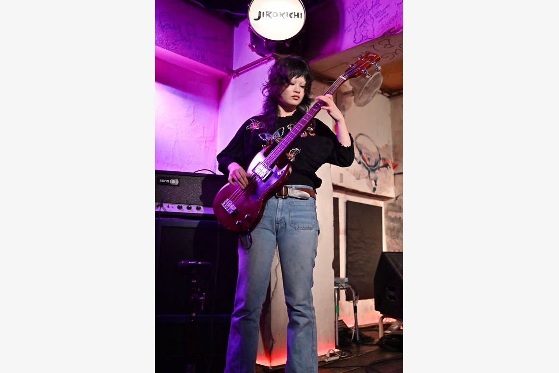 アスリートメディアが撮影した写真のアルバム「ライブ」