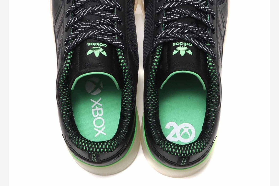 関場優太が撮影した写真のアルバム「ECサイト用スニーカー撮影」