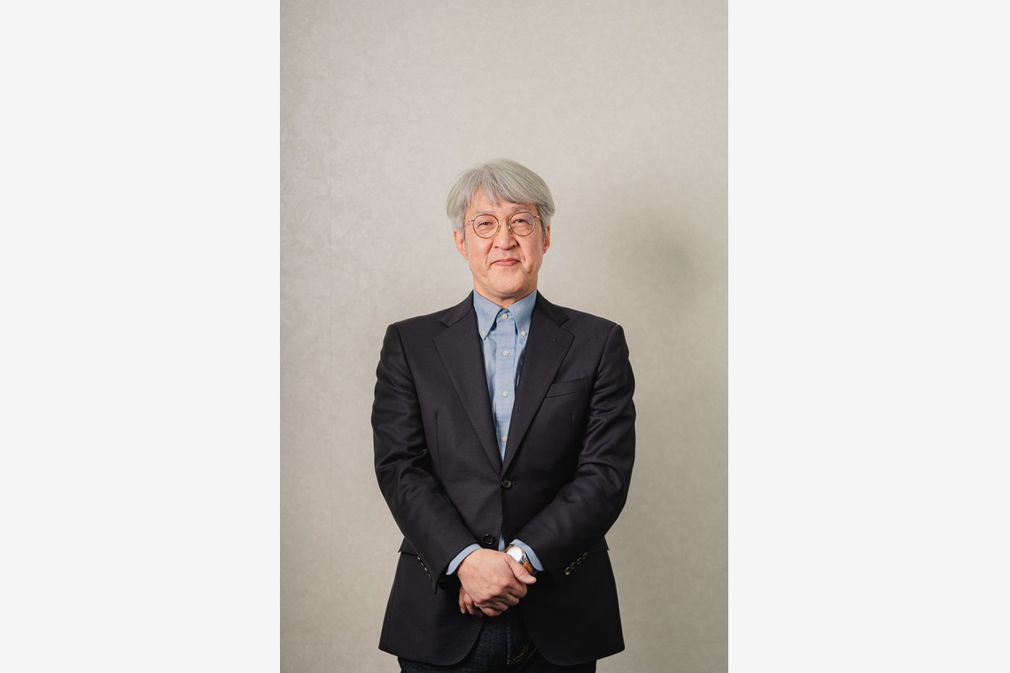 玉城　肇が撮影した「会議室でのプロフィール撮影」の写真