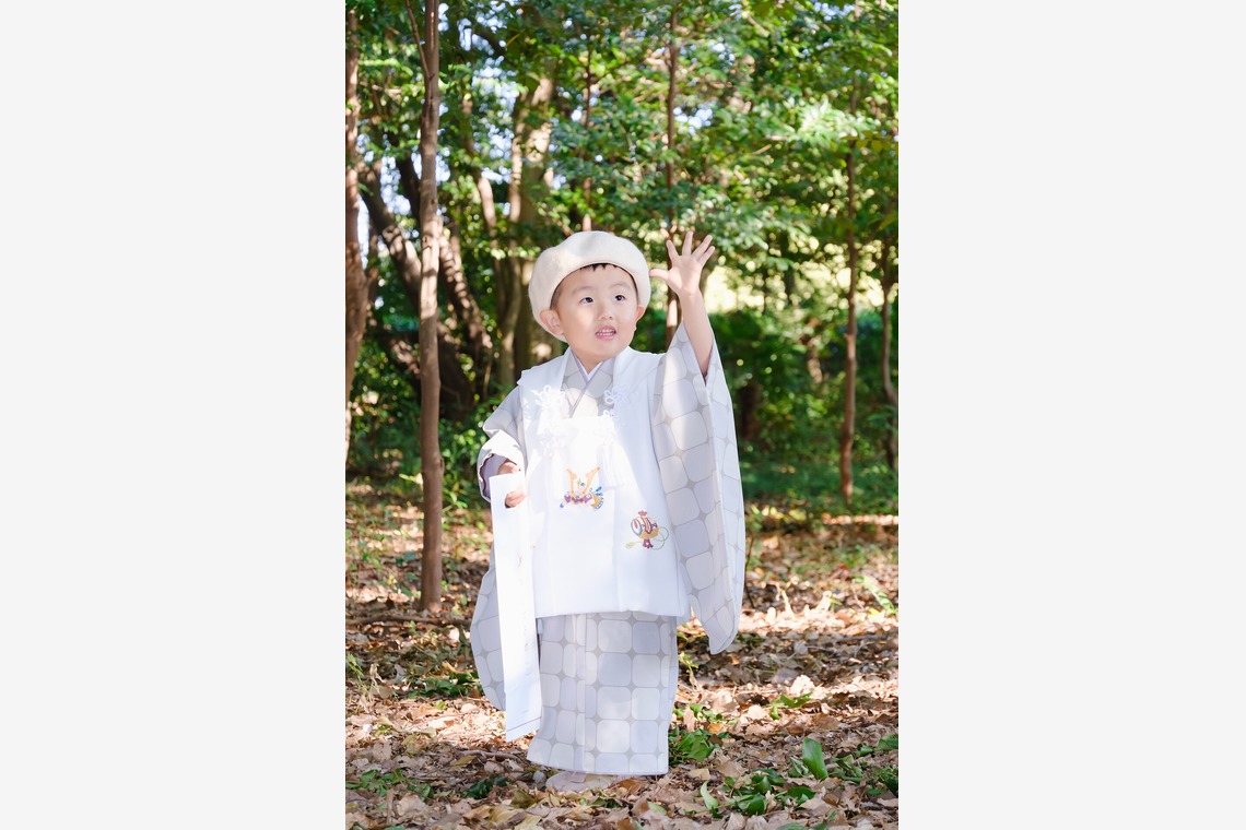 高夏写真店が出張撮影した家族写真(キッズ,ベビーフォト)などが写った「七五三の撮影」の家族写真