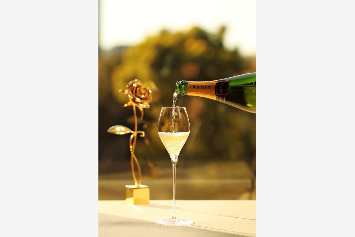 森安　照が撮影した写真のアルバム「ワイン・シャンパン・レストラン内観・イメージカット」