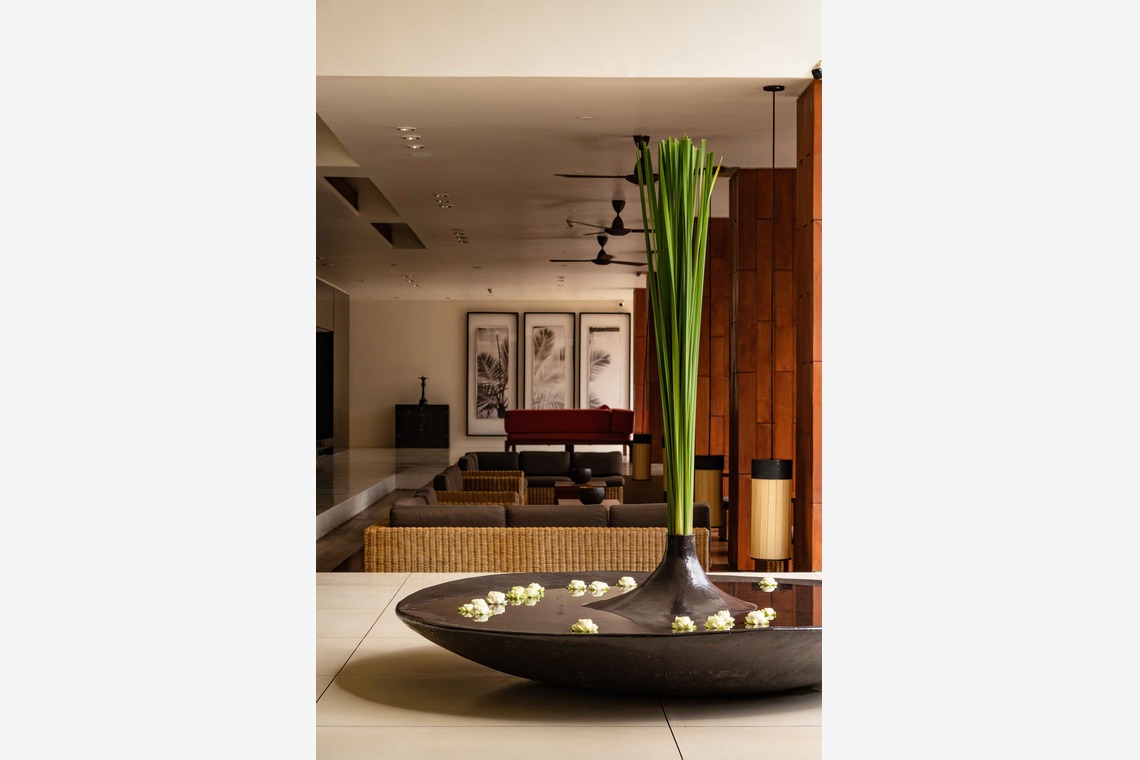 山畑俊樹が撮影した写真のアルバム「ホテル」