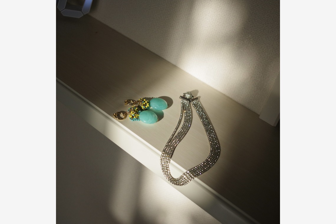 渡辺真央が撮影した写真のアルバム「アクセサリー@自宅撮影」