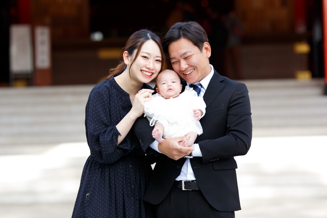 中井企画が出張撮影した家族写真(キッズ,ベビーフォト)などが写った「お宮参り」の家族写真