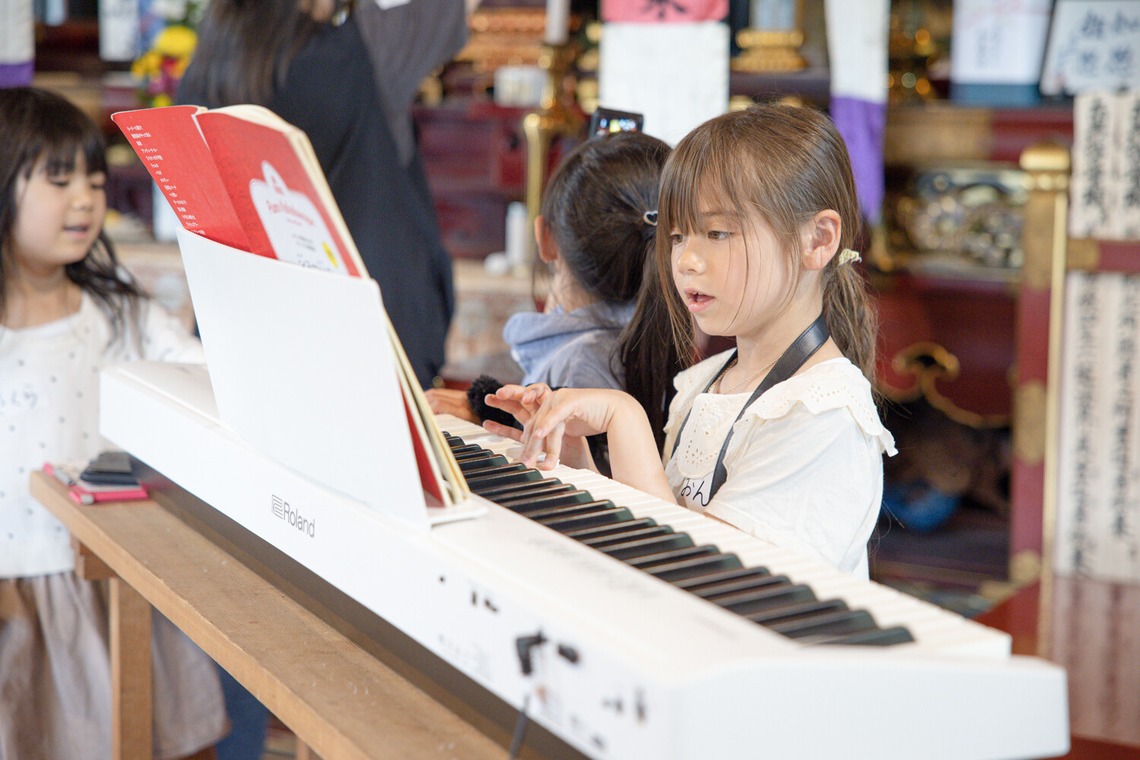 ちずカメラが撮影した「写真家　橘田龍馬さんの子供写真教室の様子」の写真