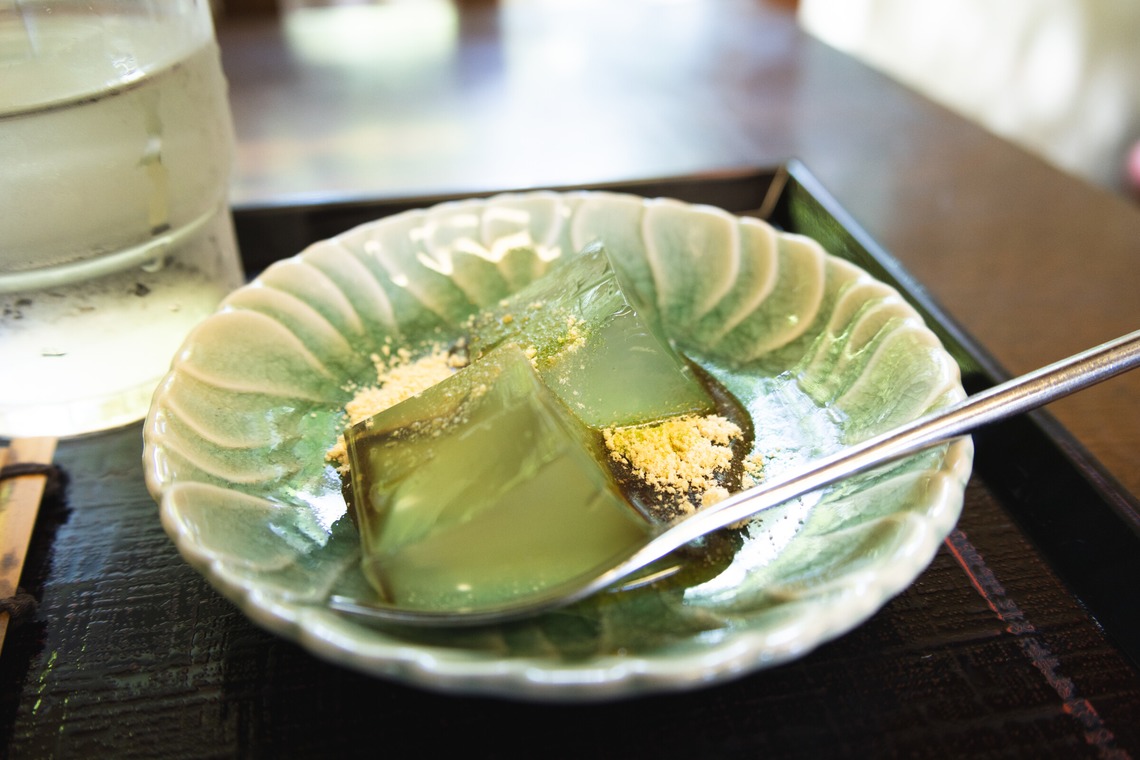 白石隆一郎が撮影した写真のアルバム「食べ物と物撮り」