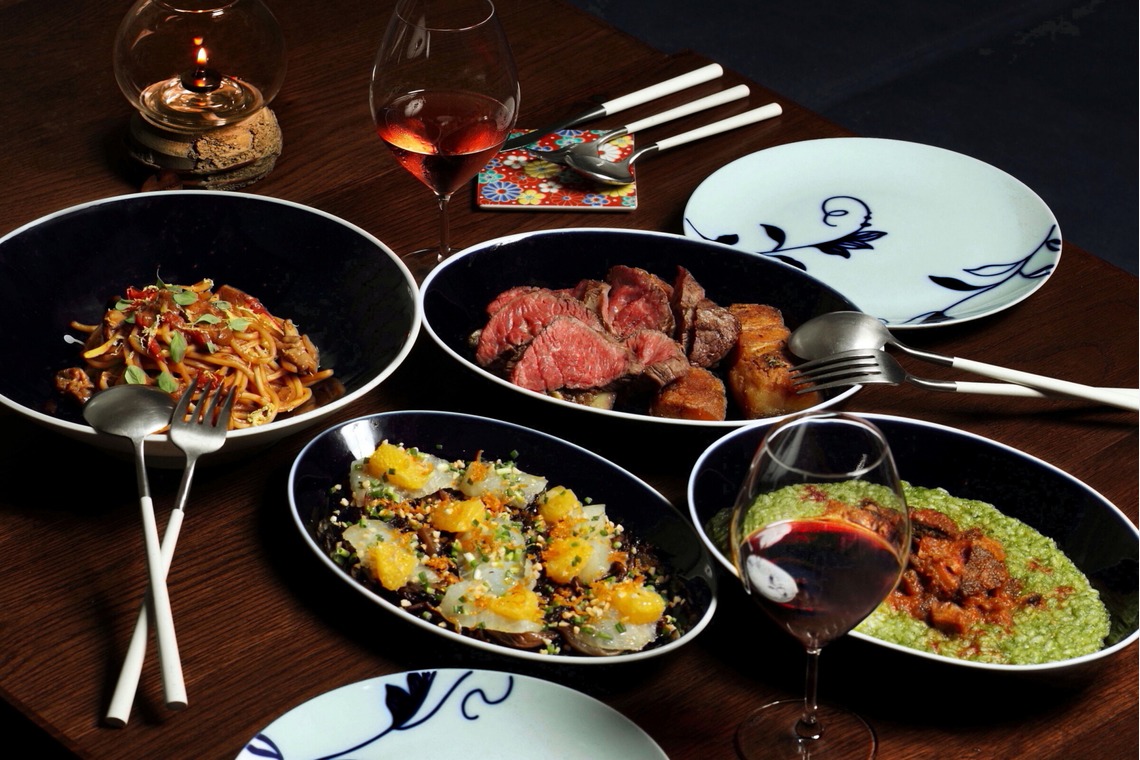 森安　照が撮影した「レストランメニュー」の写真