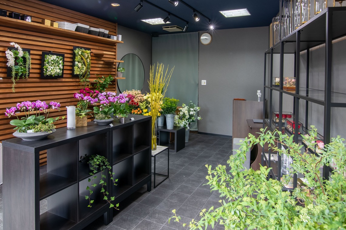 岩坪眞一郎が撮影した写真のアルバム「建築、店舗HP用撮影」