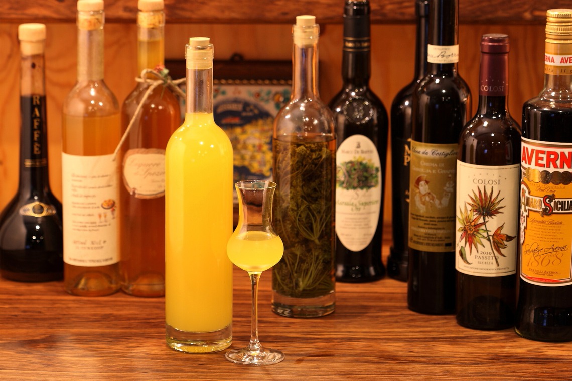 森安　照が撮影した「ワイン・シャンパン・レストラン内観・イメージカット」の写真