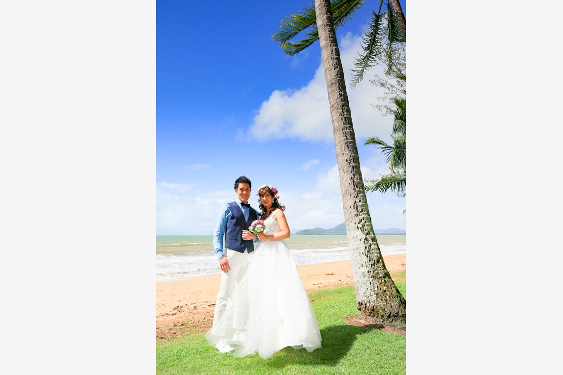 ケアンズ レンズ フォトグラフィーが撮影した写真のアルバム「パームコーブビーチ周辺でのウェディング前撮りロケーション撮影」