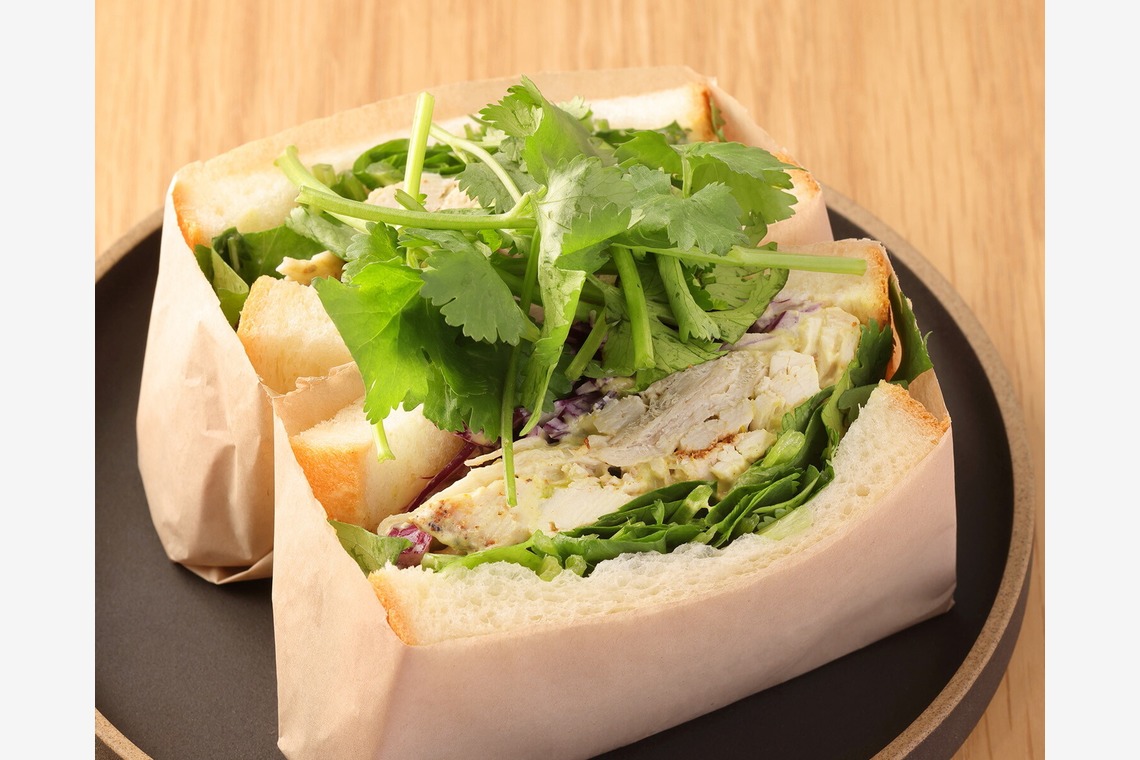 森安　照が撮影した写真のアルバム「ベーカリー・メニュー」