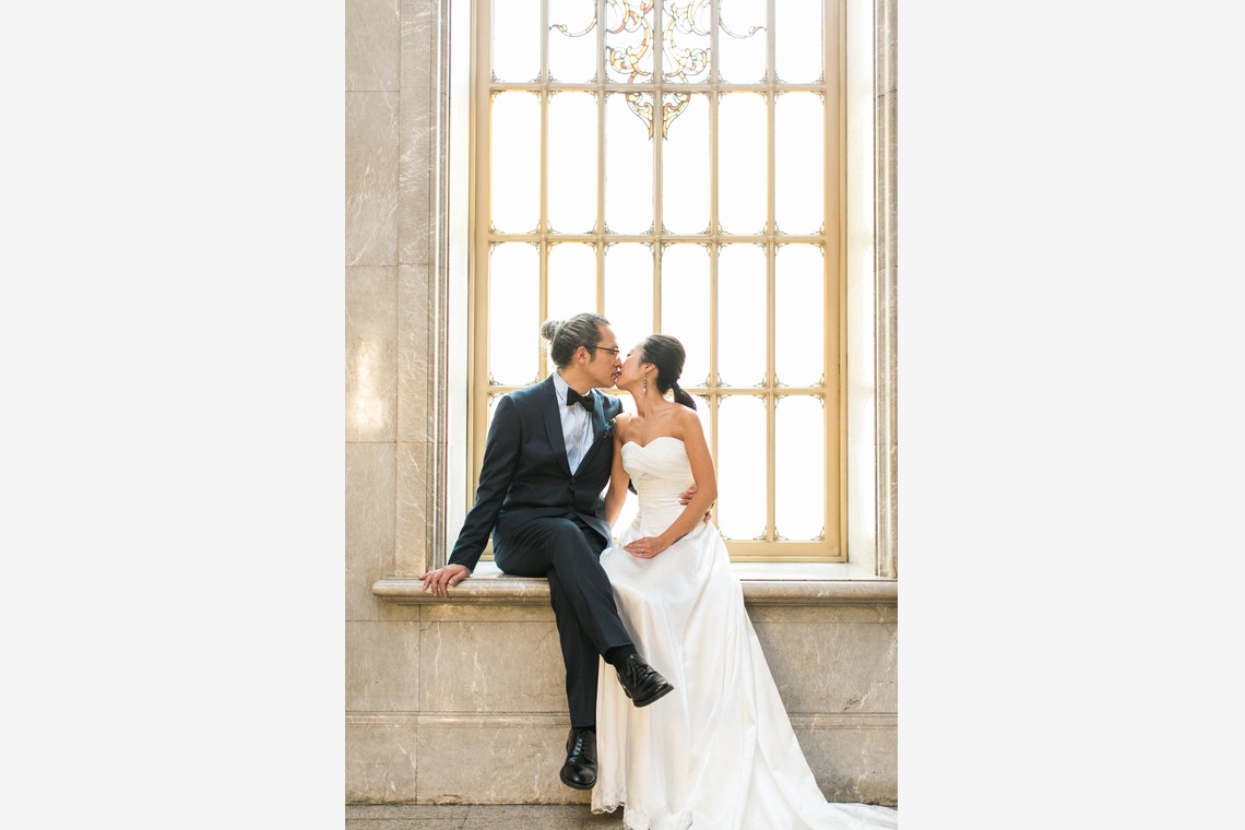 Photo of Japan Musium Engagement shoot taken by Yuki Shimada Photography