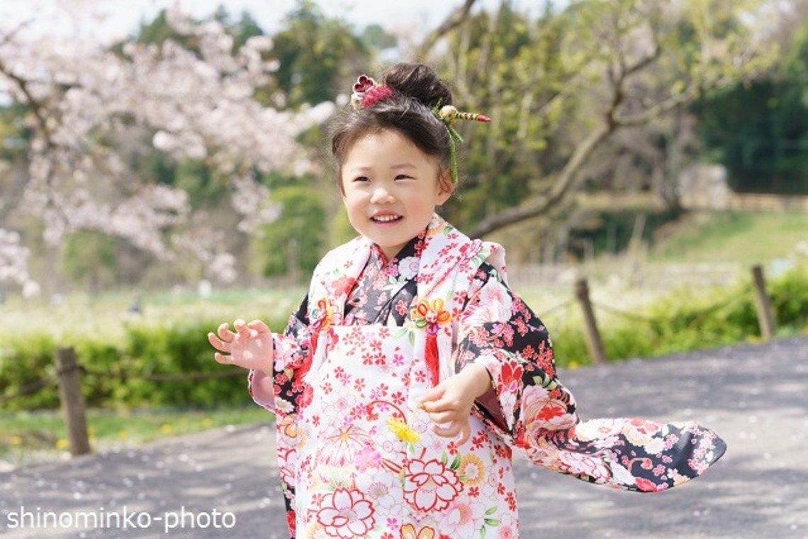 しのみんこフォトが出張撮影した家族写真(キッズ,ベビーフォト)などが写った「七五三フォト」の家族写真