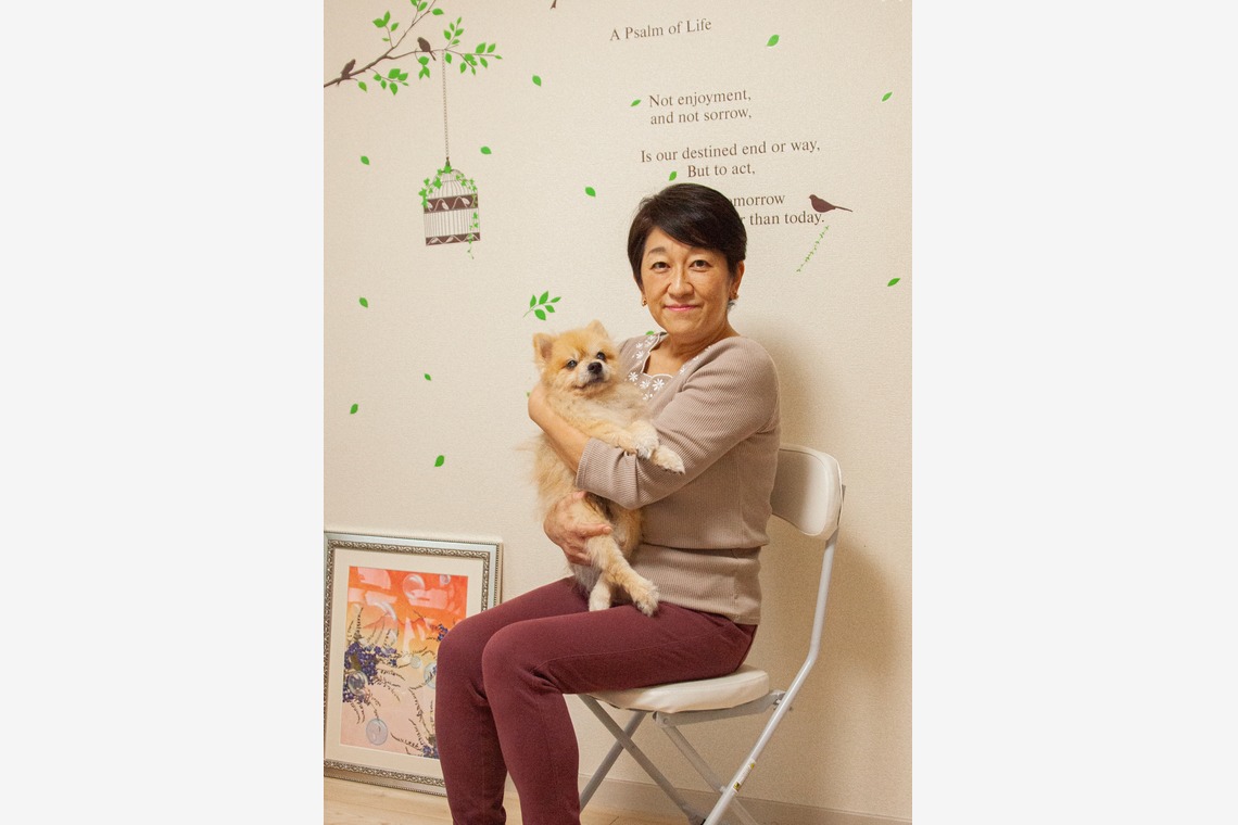 Photobirdが出張撮影した家族写真(キッズ,ベビーフォト)などが写った「ポートレート撮影、ペットとともに」の家族写真
