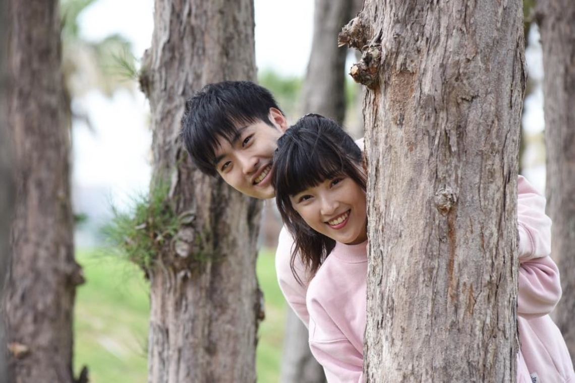 Avenir（山宮 敏明）が撮影した「ビーチでカップルフォト」の写真