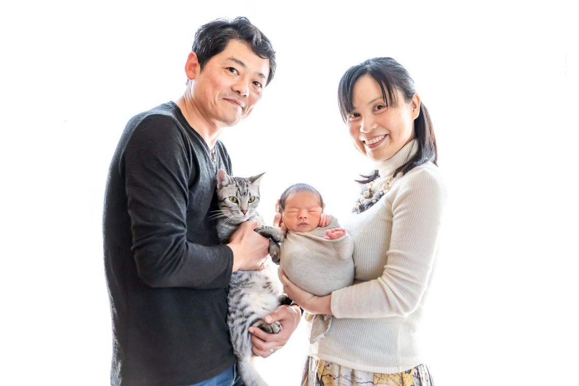 サキヤマ リエが撮影した「ベージュ系・犬のぬいぐるみ・男の子のニューボーンフォト」の写真