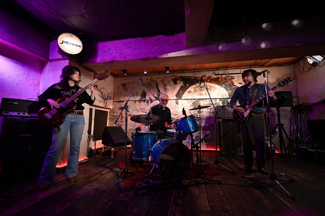 アスリートメディアが撮影した写真のアルバム「ライブ」