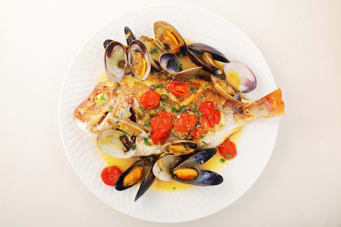 森安　照が撮影した写真のアルバム「真俯瞰・ヨリ・集合」