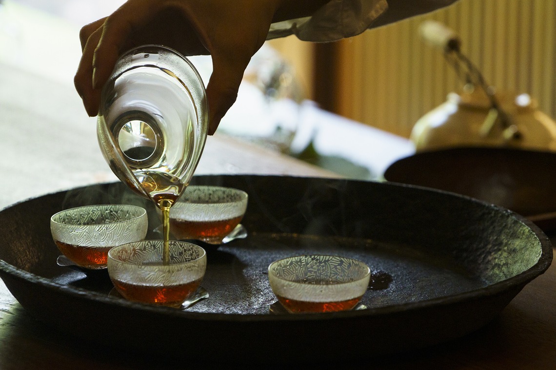 ノーザンスタジオが撮影した写真のアルバム「国際茶会／International Tea Crermony」