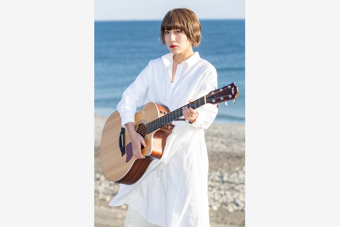 酒井 真於が撮影した「海辺アー写」の写真