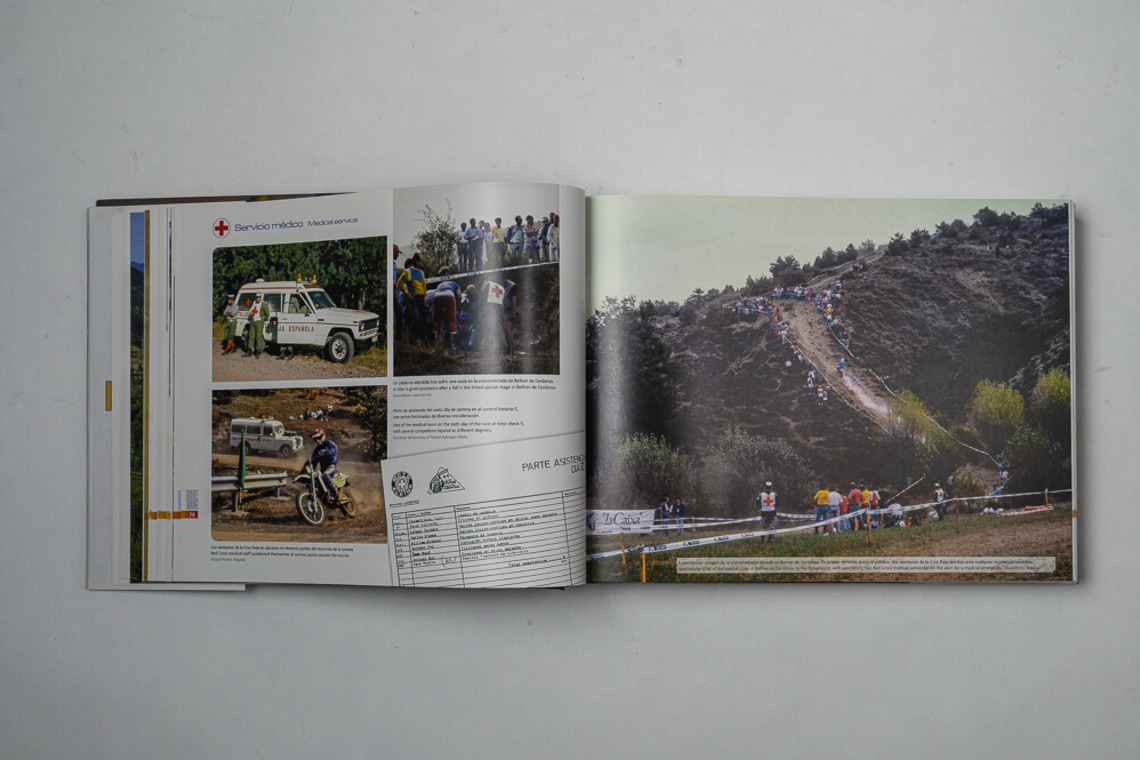 アクスルが撮影した写真のアルバム「1985　INTERNATIONAL SIX DAYS ENDURO」