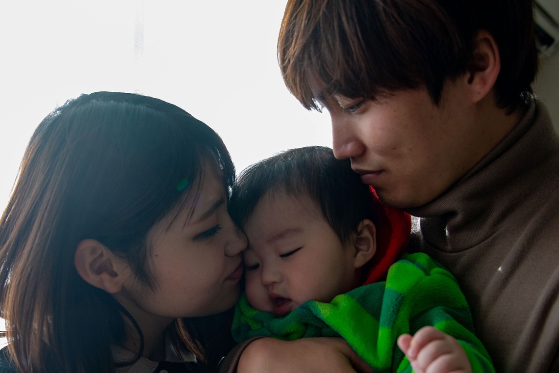 岩坪眞一郎が撮影した家族写真の出張撮影のアルバム「誕生日記念撮影」