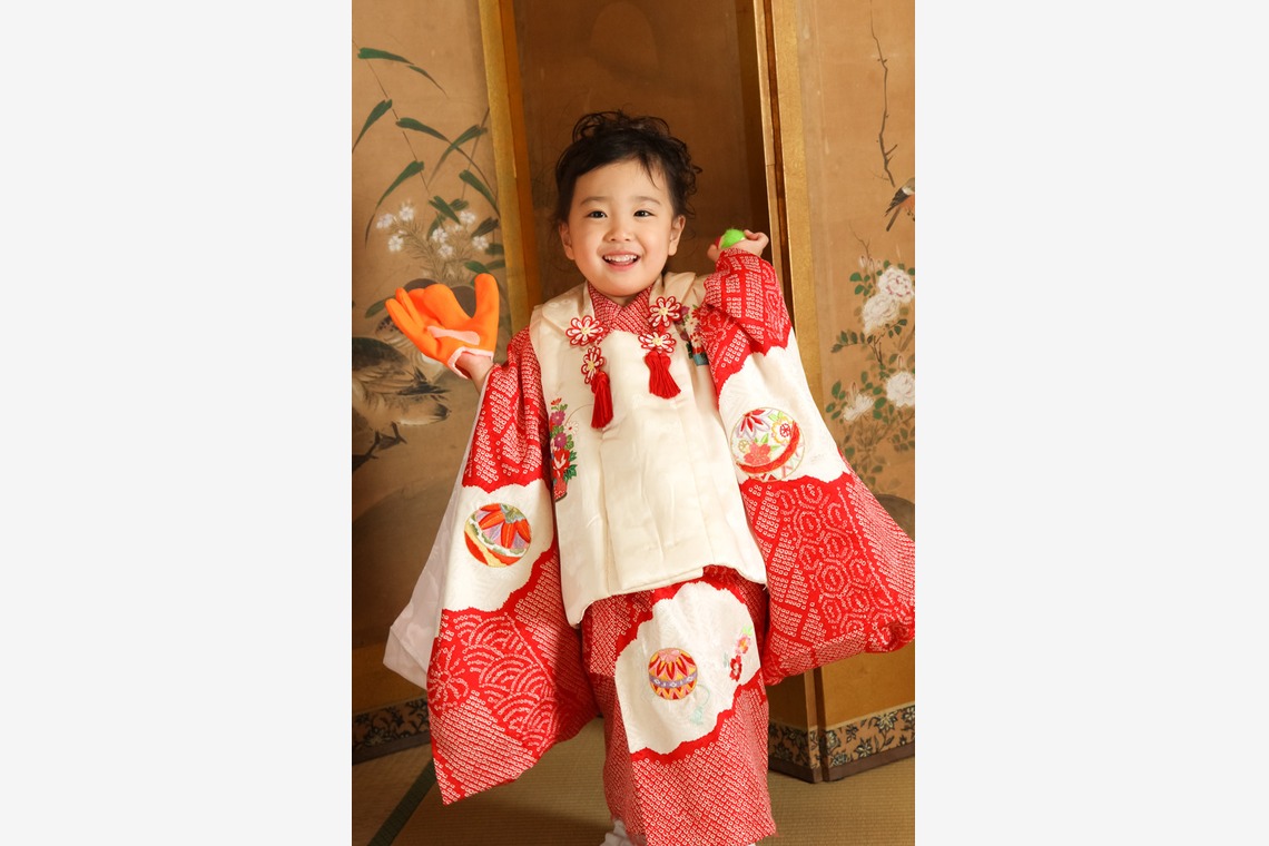 スマイルハンターが出張撮影した家族写真(キッズ,ベビーフォト)などが写った「七五三ロケーション撮影」の家族写真