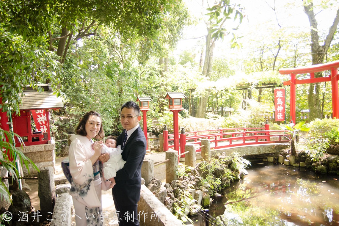 酒井こうへい写真製作所が出張撮影した家族写真(キッズ,ベビーフォト)などが写った「お宮参り・世田谷八幡宮」の家族写真