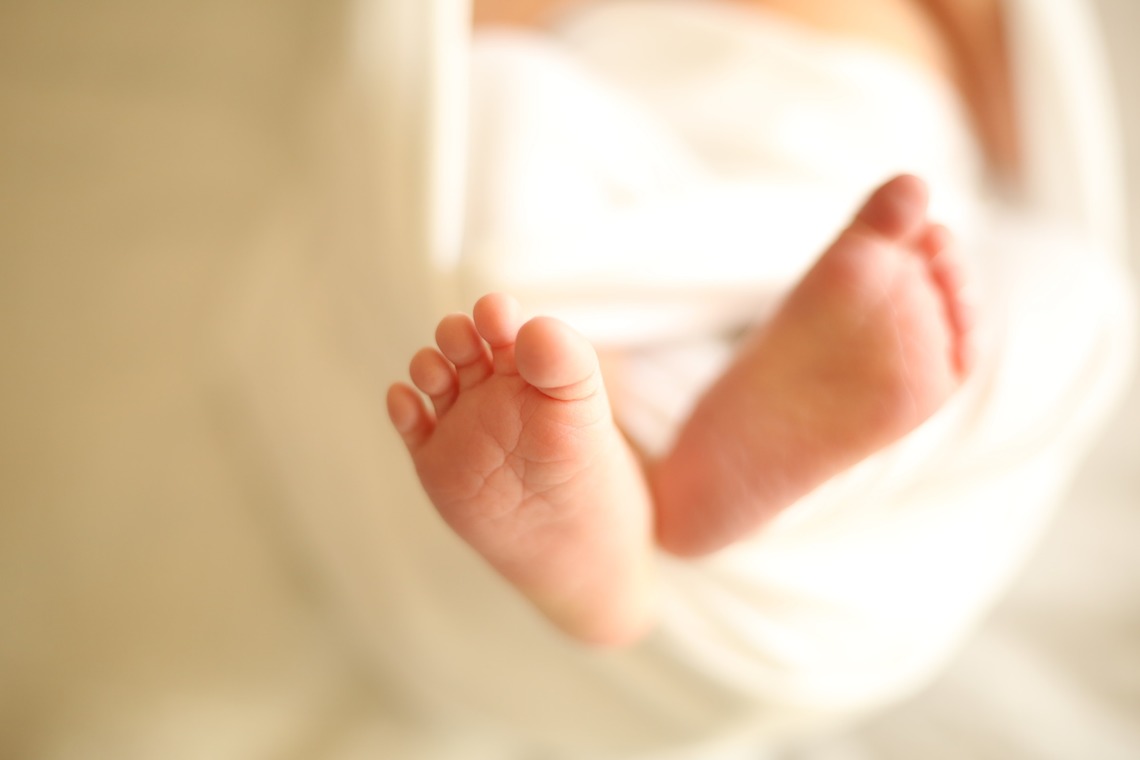 出張撮影HUG TIMEが撮影した「ニューボーンフォト＠ご自宅」の写真