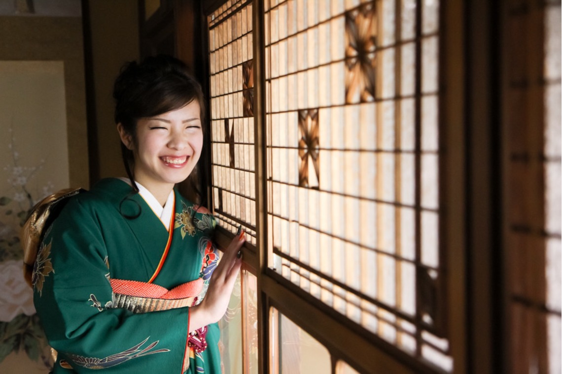 スマイルハンターが出張撮影した家族写真(キッズ,ベビーフォト)などが写った「成人式フォト」の家族写真