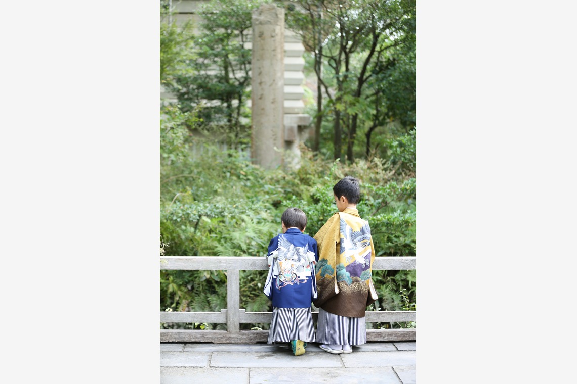 出張撮影HUG TIMEが出張撮影した家族写真(キッズ,ベビーフォト)などが写った「七五三記念撮影＠鎌倉鶴岡八幡宮」の家族写真