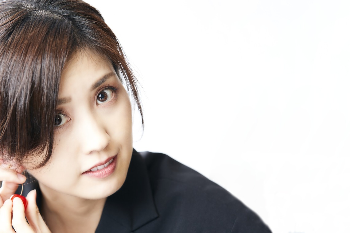 kiharu&photoが撮影した写真のアルバム「ポートレート女性【室内】」