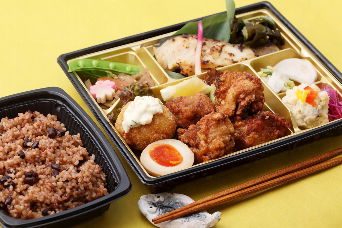 森安　照が撮影した写真のアルバム「ステーキ・ハンバーグ・カレー・オムライス・弁当・レストランメニュー」