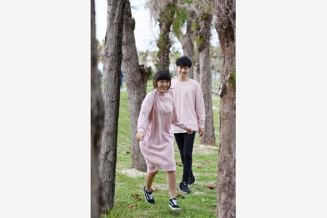 Avenir（山宮 敏明）が撮影した「ビーチでカップルフォト」の写真