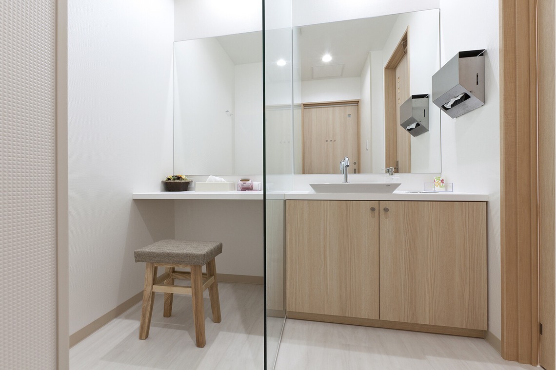 末安 善之が撮影した写真のアルバム「クリニック」