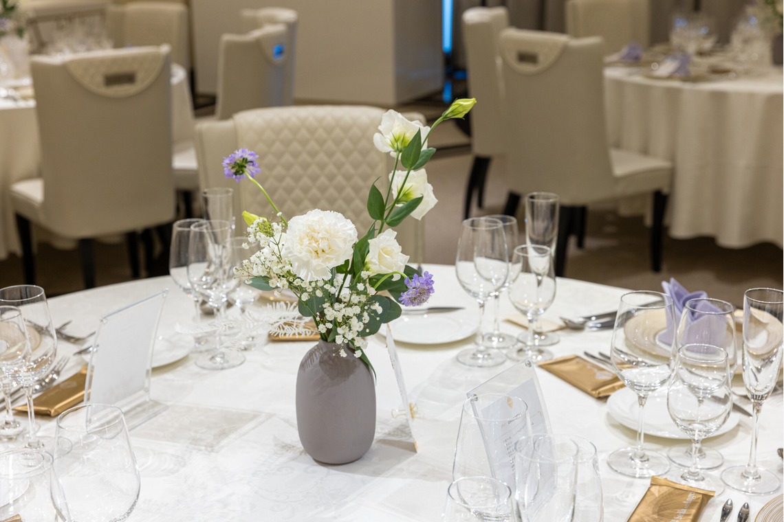 内海　利彦が撮影した「披露宴会場の花装」の写真