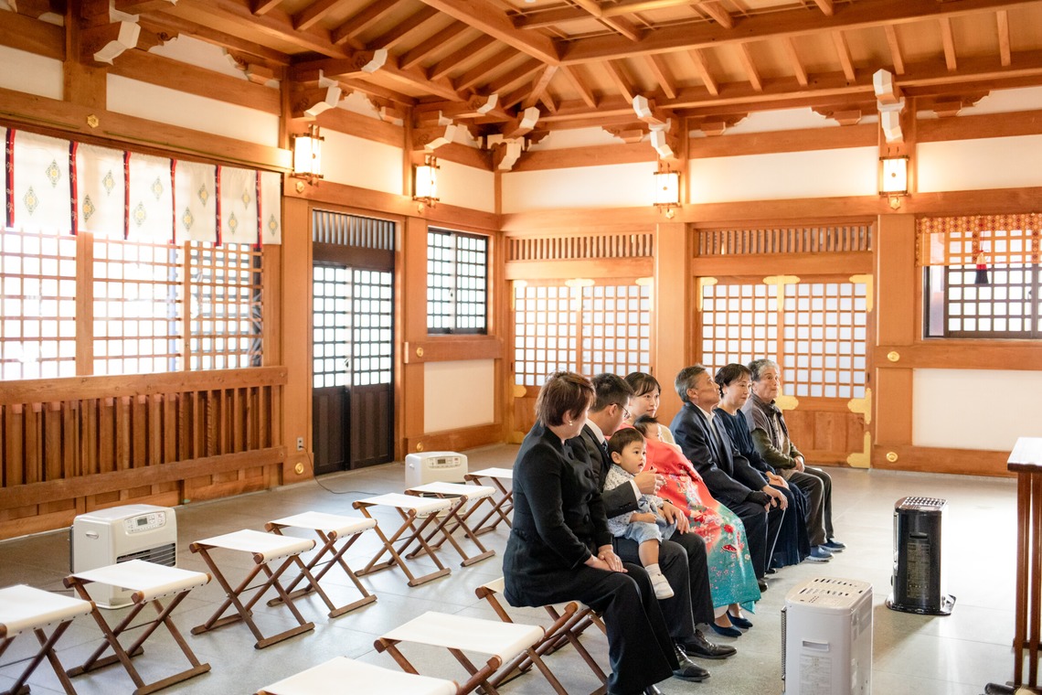 あかすたが出張撮影した家族写真(キッズ,ベビーフォト)などが写った「お宮参り」の家族写真