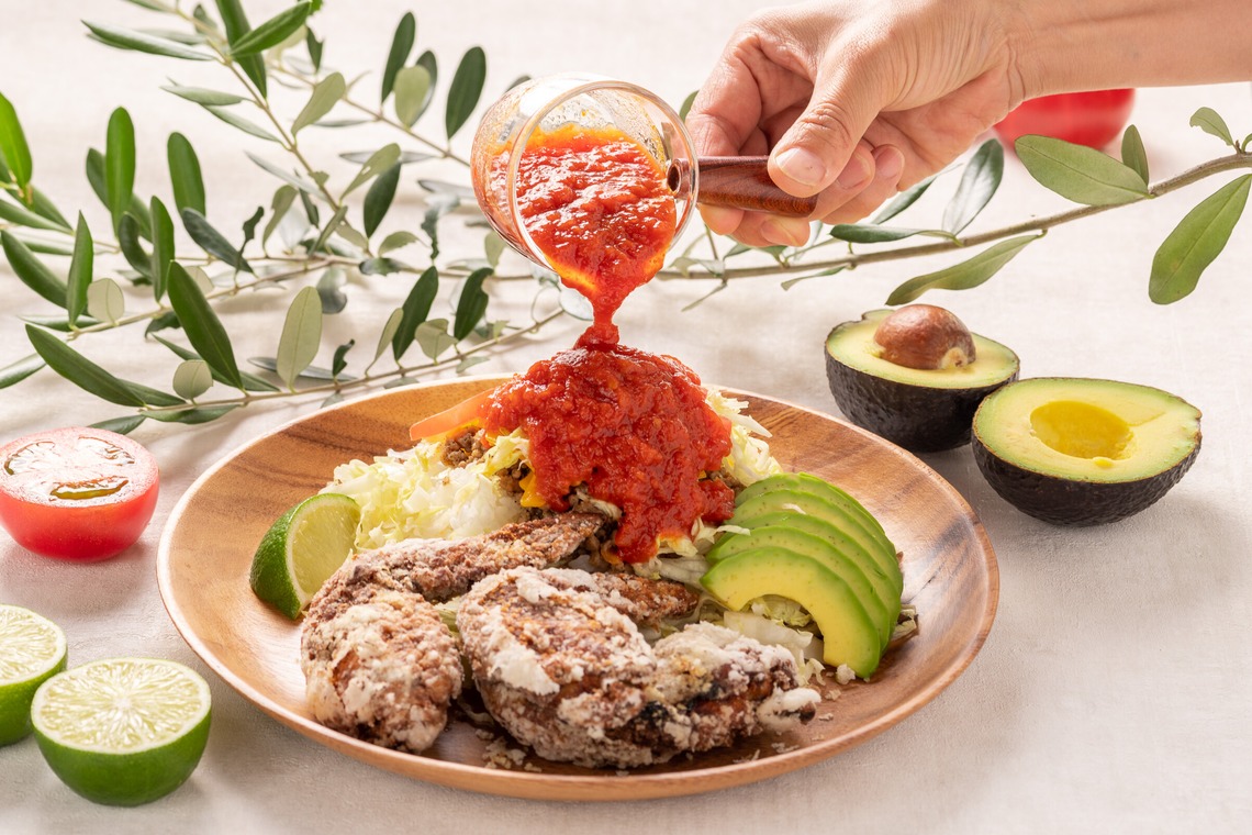 小倉里奈が撮影した写真のアルバム「フードフォト」