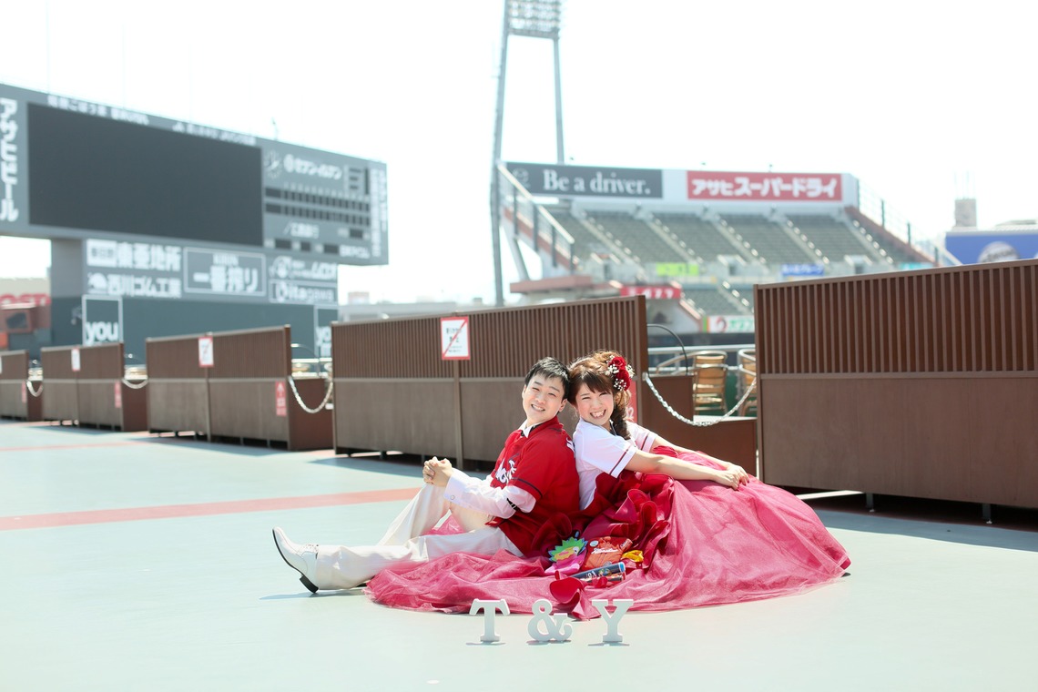 KIKIウェディングが撮影した「桜と広島城」の写真