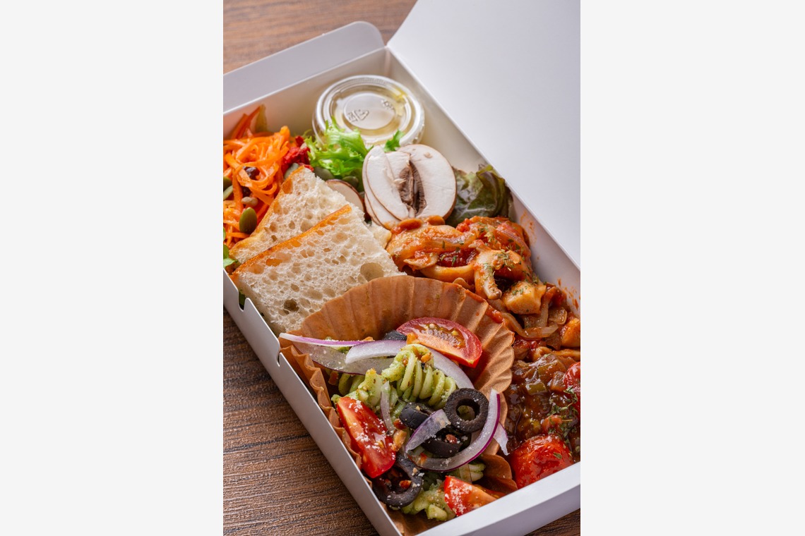 studio aluc ~スタジオ アルク~が撮影した写真のアルバム「デリカテッセン」