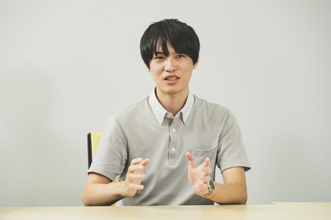 丹野雄二が撮影した写真のアルバム「インタビュー」