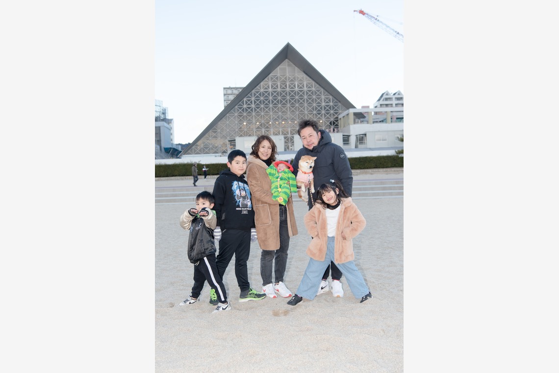 福永写真事務所が撮影した「家族写真（須磨海岸）」の写真