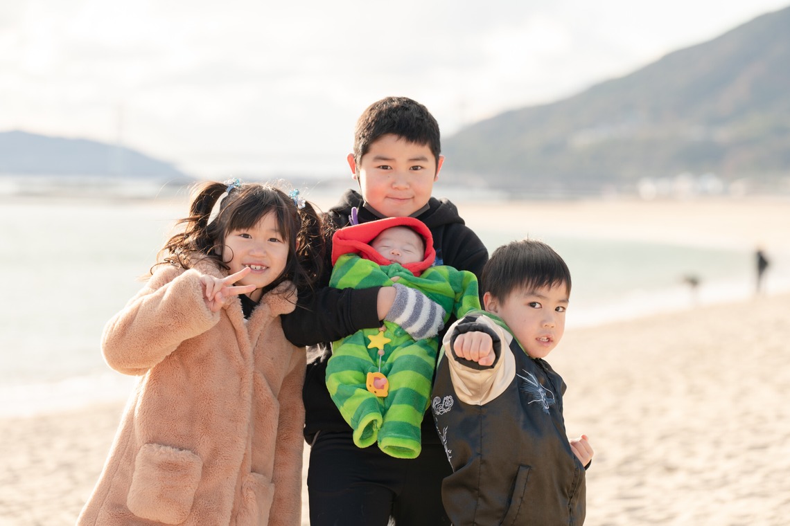 福永写真事務所が撮影した写真のアルバム「家族写真（須磨海岸）」