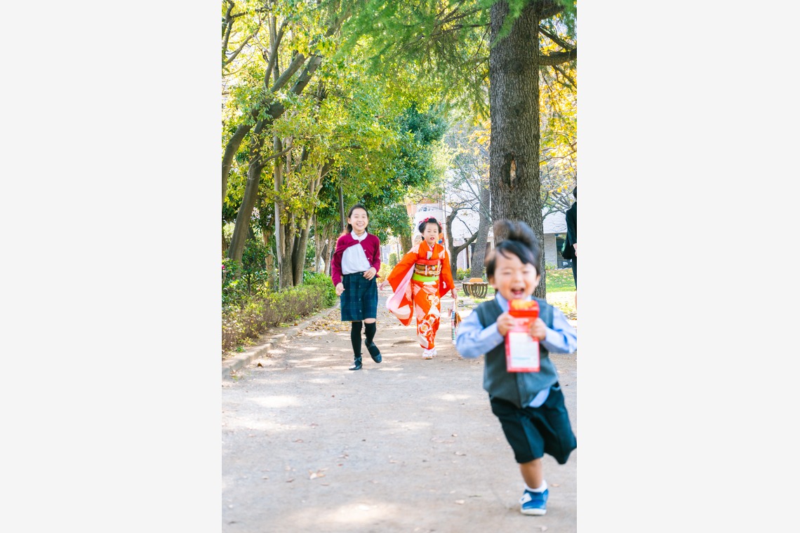Hatazawa Akihiroが撮影した写真のアルバム「Tokyo Shichigosan」