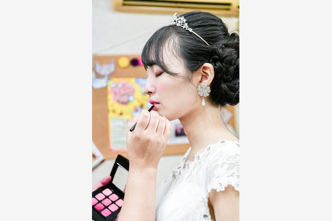 Album of the Honeymoon Photo Shoot taken by DESIGN STUDIO EE - Hokkaido Sun flower wedding photo