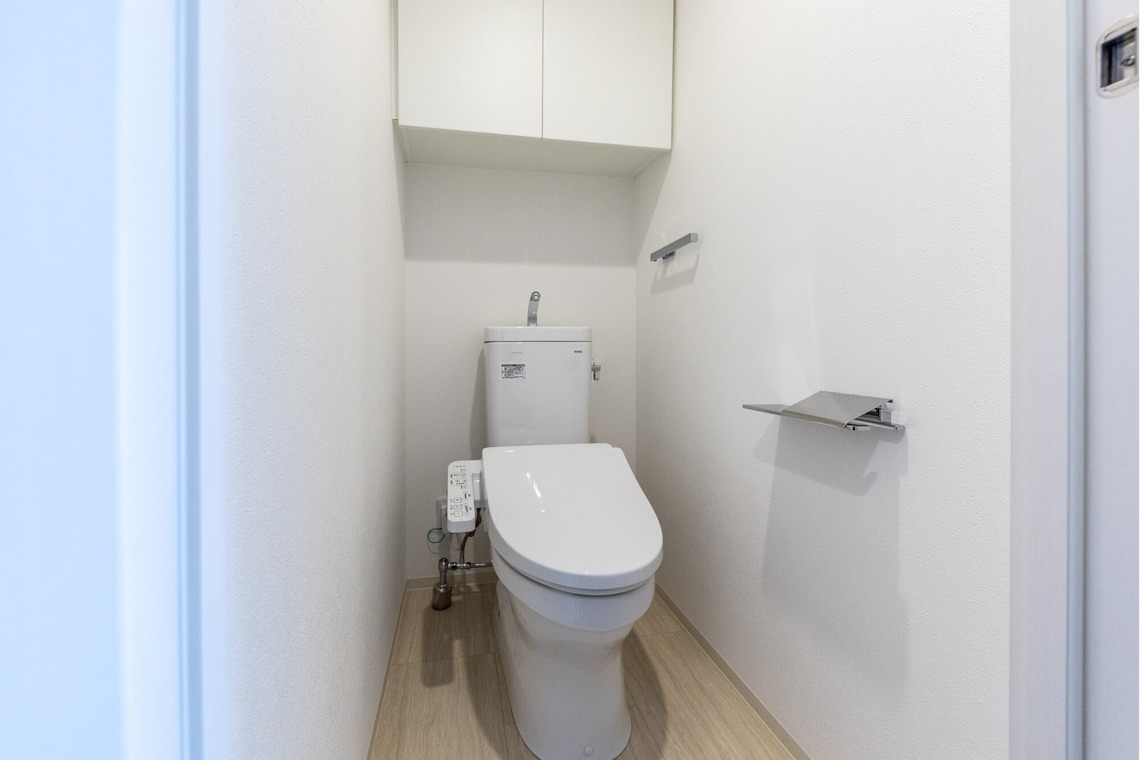 中村一人が撮影した「新築竣工写真；テナントビル（賃貸住戸あり）」の写真