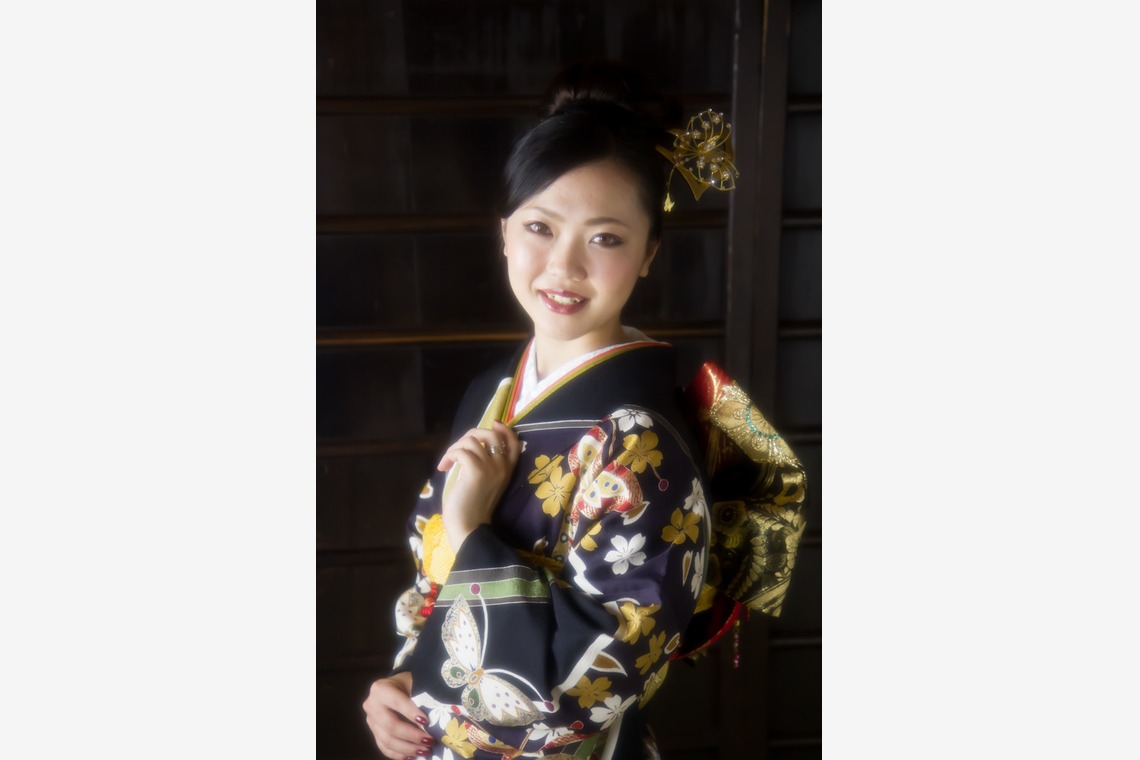 スマイルハンターが出張撮影した家族写真(キッズ,ベビーフォト)などが写った「成人式フォト」の家族写真