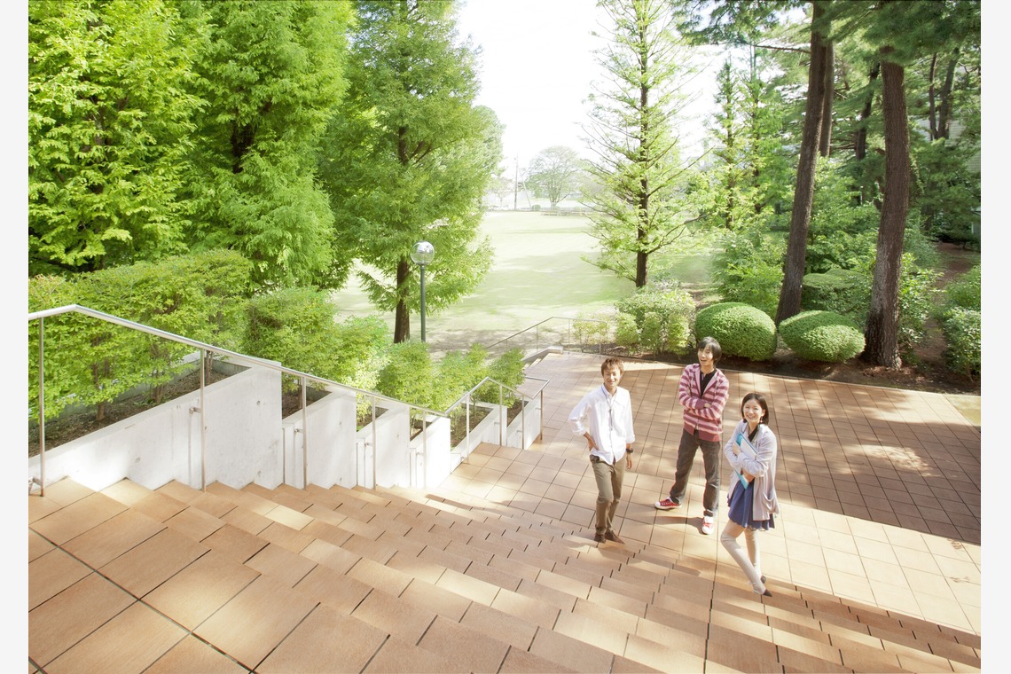 村田わかな広告写真が撮影した「茨城キリスト教大学」の写真