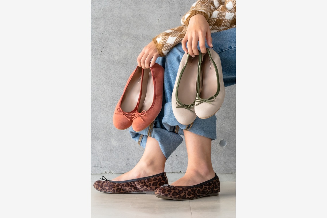 民辻亮介が撮影した写真のアルバム「ファッションアパレル」