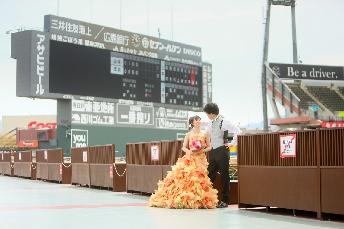 KIKIウェディングが撮影した写真のアルバム「マツダスタジアムと和風庭園」